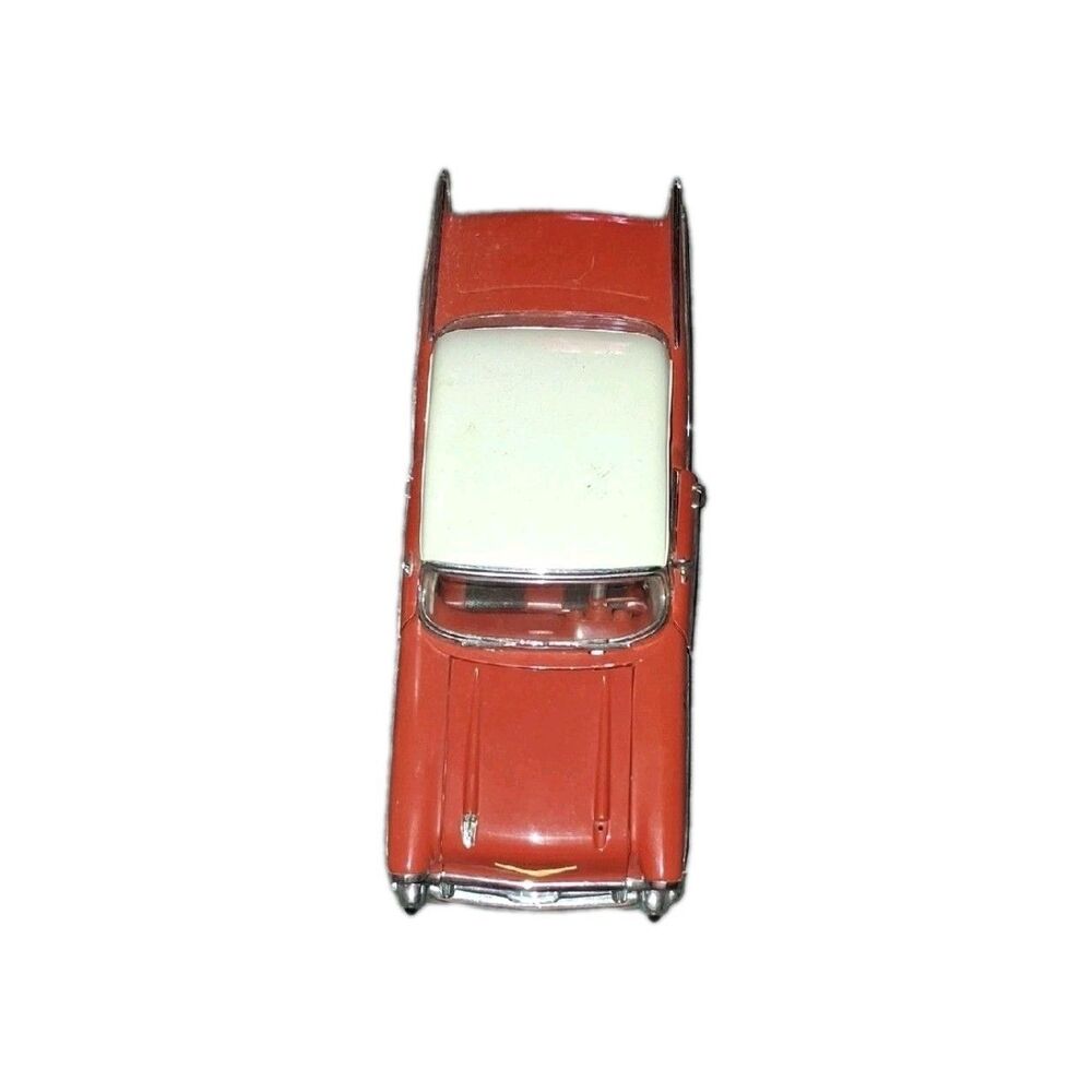 This Is A 1957 Chevrolet Bel Air Die-cast Model Car. 1:24 by Maisto